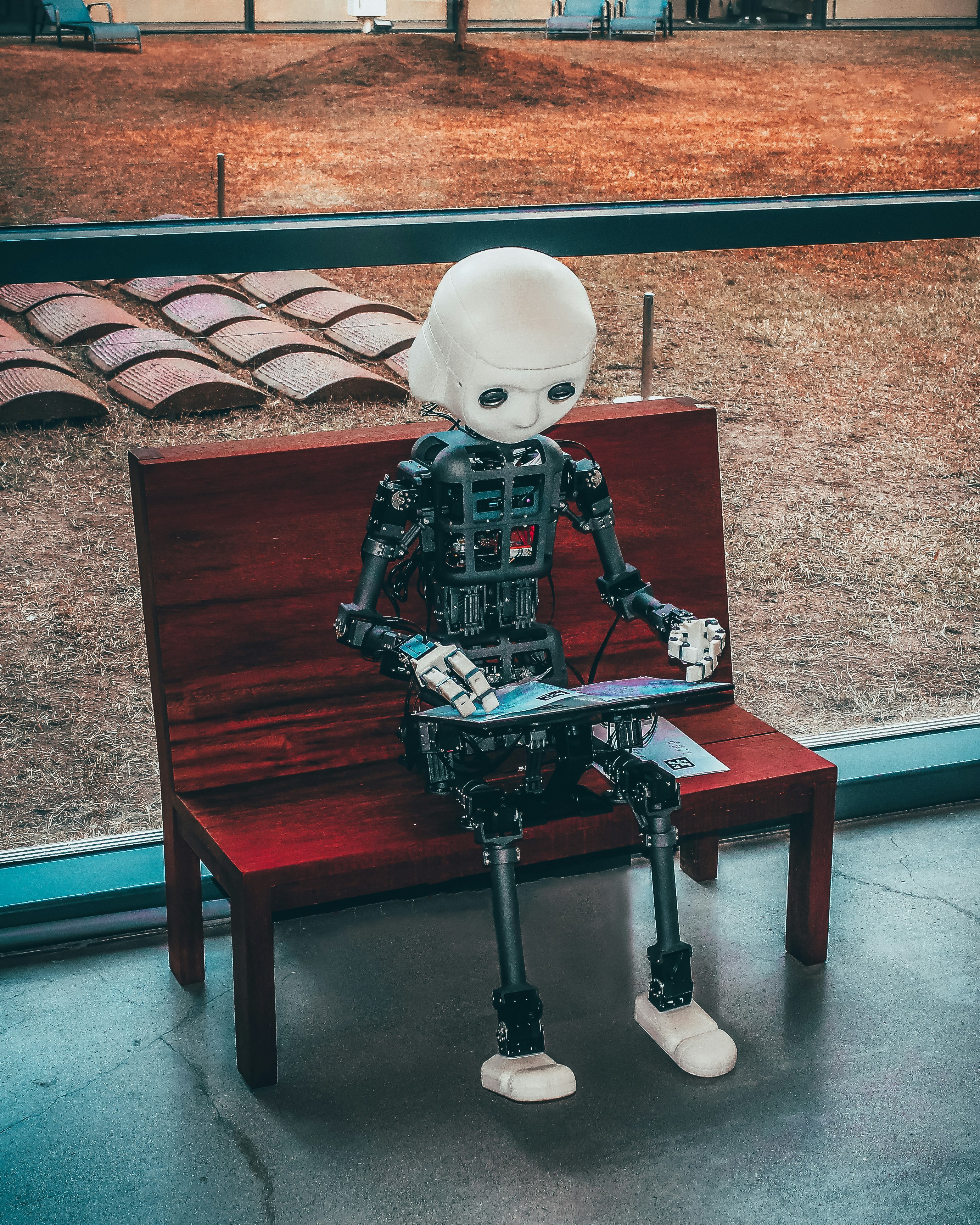THE ROLE OF AI IN MODERN HR: WHAT AFRICOURSITY OFFERS 